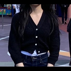 Cardigan KNIT cropped buttoned v-neck